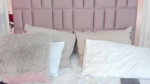 Snapshot of miia_palmerr chatting on March 10, 10:02 pm Mia online show from March 10, 10:02 pm