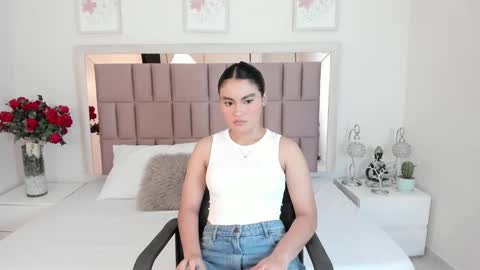 Snapshot of miia_palmerr chatting on March 1, 11:28 am Mia online show from March 1, 11:28 am