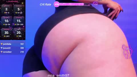 Snapshot of miia_smith97 chatting on February 14, 4:47 am mia online show from February 14, 4:47 am