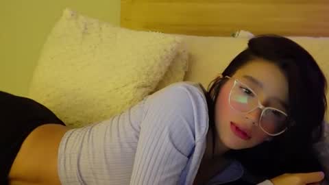 miin_junn online show from September 16, 2:02 am