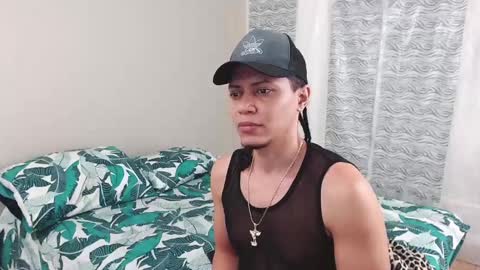 Enrique Rolly online show from December 19, 3:40 am