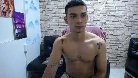 Snapshot of mike_vega0 chatting on September 19, 7:23 am mike vega online show from September 19, 7:23 am