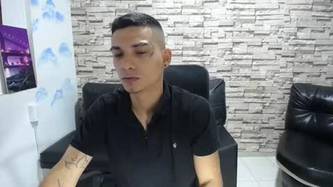 Snapshot of mike_vega0 chatting on September 21, 1:53 am mike vega online show from September 21, 1:53 am