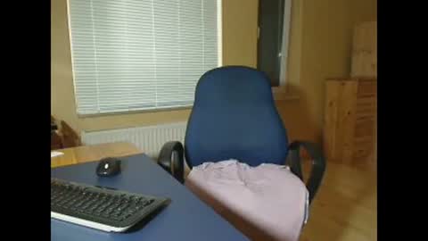 Snapshot of mikel19623 chatting on September 18, 10:08 am mikel19623 online show from September 18, 10:08 am
