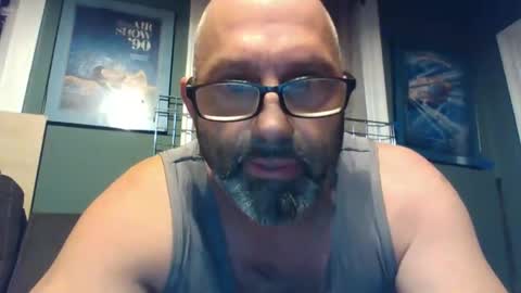mikeweis1018 online show from September 21, 5:22 am
