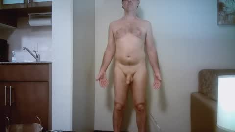 Snapshot of mikewulds chatting on February 4, 9:10 pm Mike online show from February 4, 9:10 pm