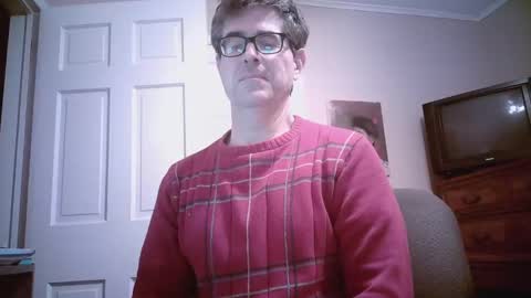 Snapshot of mikewulds chatting on February 24, 12:20 am Mike online show from February 24, 12:20 am