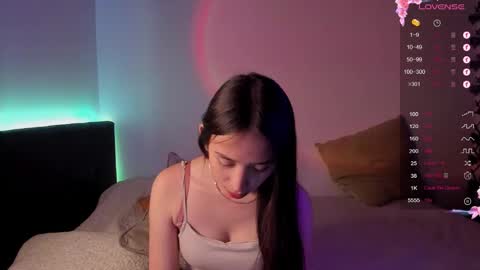 VIOLETAMIKE online show from January 28, 6:28 pm
