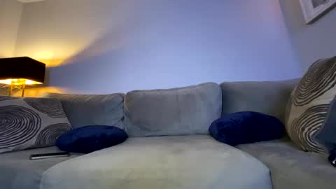 Snapshot of mikeywhite123 chatting on December 25, 4:44 am mikeywhite123 online show from December 25, 4:44 am