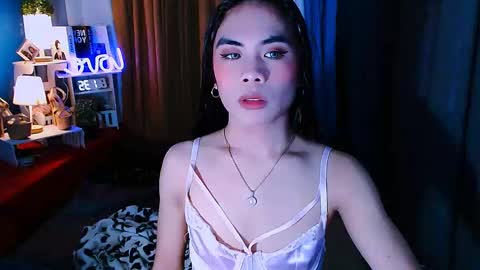 Mikhayla online show from January 24, 7:30 am