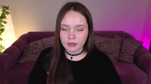 Mikki online show from February 3, 11:05 pm