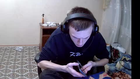 MikkiForus online show from September 21, 8:02 pm