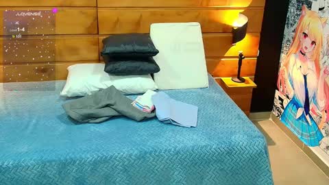 Snapshot of mila_kiitty chatting on February 22, 10:51 am Milena online show from February 22, 10:51 am