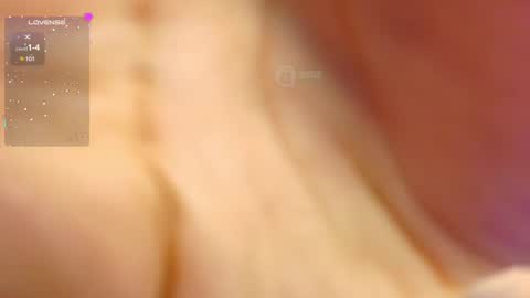 Snapshot of mila_kiitty chatting on February 25, 9:42 am Milena online show from February 25, 9:42 am