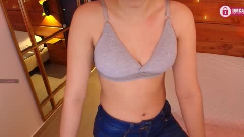 Snapshot of mila_kiitty chatting on March 8, 11:16 am Milena online show from March 8, 11:16 am