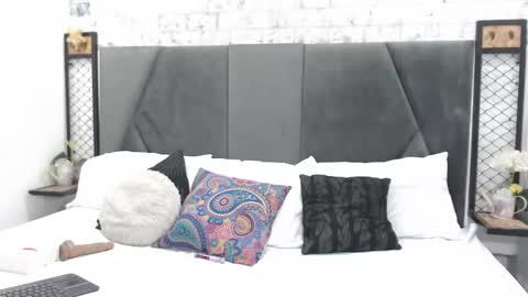 Snapshot of milaaadams chatting on February 20, 2:46 pm mila online show from February 20, 2:46 pm