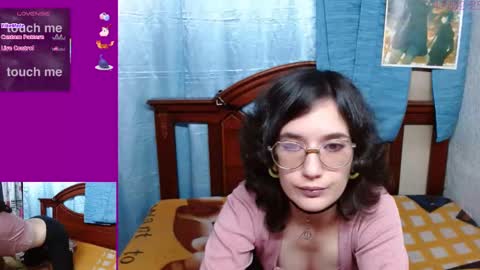 Mila-Lunala online show from February 18, 2:27 am