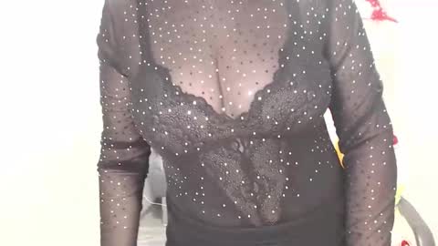 Snapshot of milana_blake chatting on February 15, 4:23 pm Milana online show from February 15, 4:23 pm