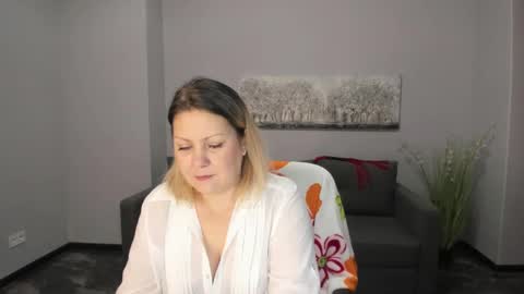 Snapshot of milana_blake chatting on January 10, 9:55 am Milana online show from January 10, 9:55 am