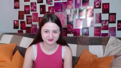 milanaroz online show from February 2, 6:14 am