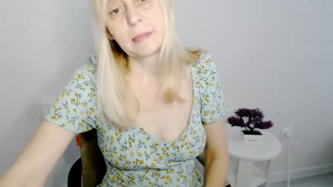 Milena online show from January 22, 9:02 am