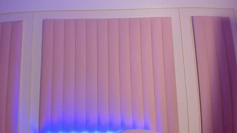 Snapshot of milaowens chatting on September 18, 5:17 pm Sexy Mila online show from September 18, 5:17 pm