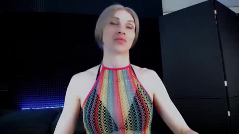Milena Hardy online show from September 17, 8:18 am