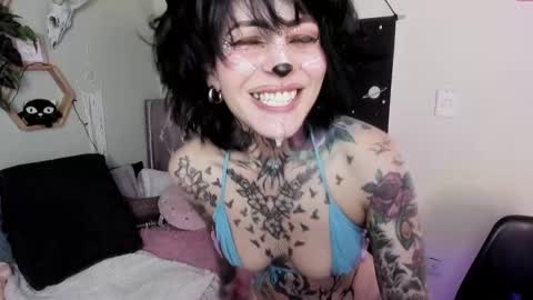 Snapshot of milf_onlyseduction chatting on March 11, 4:07 pm Isabella online show from March 11, 4:07 pm