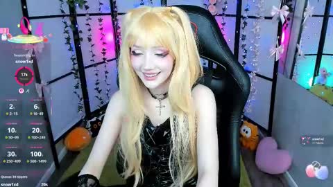 Snapshot of milkycute chatting on March 10, 9:29 pm milky cute online show from March 10, 9:29 pm