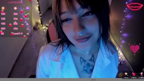 Snapshot of millandiux chatting on January 29, 11:35 pm millandiux online show from January 29, 11:35 pm