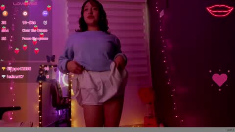 Snapshot of millandiux chatting on February 5, 10:22 pm millandiux online show from February 5, 10:22 pm