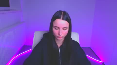 Snapshot of milly_liss chatting on January 22, 3:18 pm Milly online show from January 22, 3:18 pm