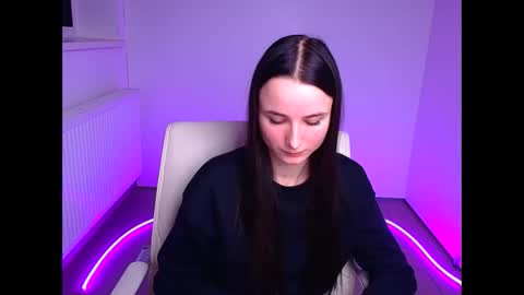 Snapshot of milly_liss chatting on February 4, 9:49 am Milly online show from February 4, 9:49 am