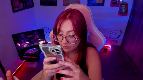 Snapshot of milly_yako chatting on January 20, 11:21 pm Monkey D Maddie online show from January 20, 11:21 pm