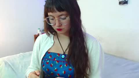 mily_baker online show from February 24, 12:20 am