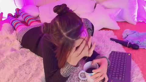 Milly  online show from February 27, 6:46 am