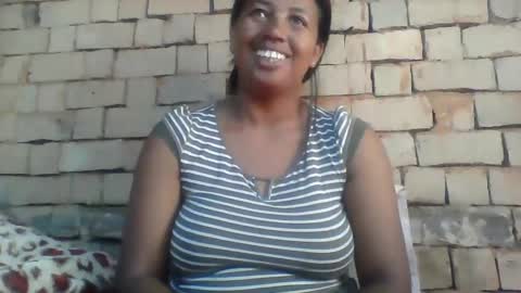 Snapshot of minie4tina chatting on January 16, 5:42 am Minie4Tina online show from January 16, 5:42 am
