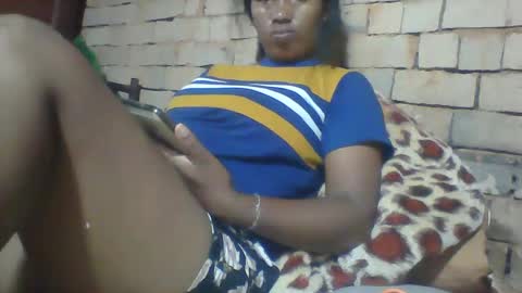 Snapshot of minie4tina chatting on January 13, 10:58 am Minie4Tina online show from January 13, 10:58 am