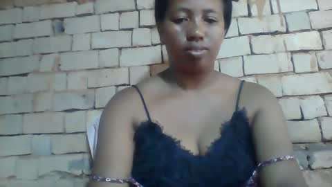 Snapshot of minie4tina chatting on January 21, 7:26 am Minie4Tina online show from January 21, 7:26 am