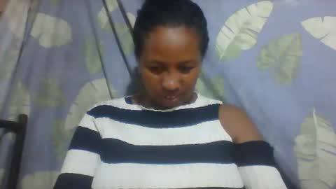 Snapshot of minie4tina chatting on March 8, 2:40 pm Minie4Tina online show from March 8, 2:40 pm