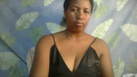 Snapshot of minie4tina chatting on February 10, 6:09 am Minie4Tina online show from February 10, 6:09 am