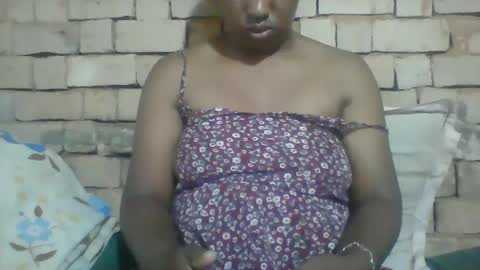 Snapshot of minie4tina chatting on January 28, 7:11 am Minie4Tina online show from January 28, 7:11 am
