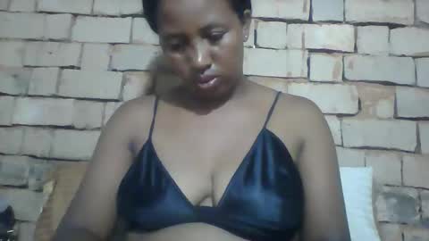 Snapshot of minie4tina chatting on January 14, 8:31 am Minie4Tina online show from January 14, 8:31 am