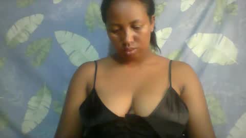 Snapshot of minie4tina chatting on February 9, 6:33 am Minie4Tina online show from February 9, 6:33 am