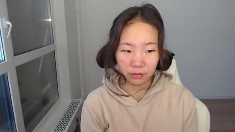 Snapshot of mira_g chatting on February 11, 7:02 am mira_g online show from February 11, 7:02 am