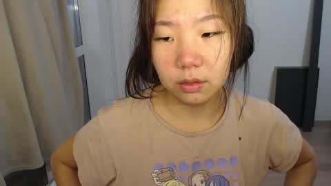 Snapshot of mira_g chatting on January 31, 6:57 am mira_g online show from January 31, 6:57 am