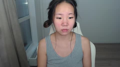 Snapshot of mira_g chatting on March 5, 12:55 pm mira_g online show from March 5, 12:55 pm