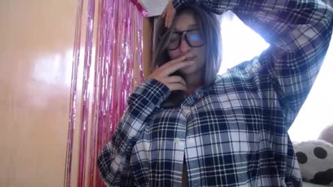 lilieth  online show from February 16, 4:10 pm