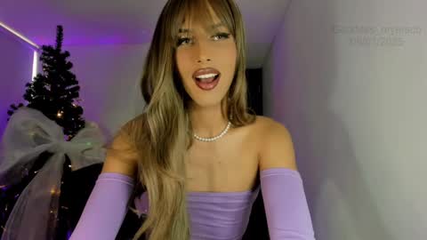 Goddess Myers  thumb up is important for me kisses  online show from January 9, 7:18 pm