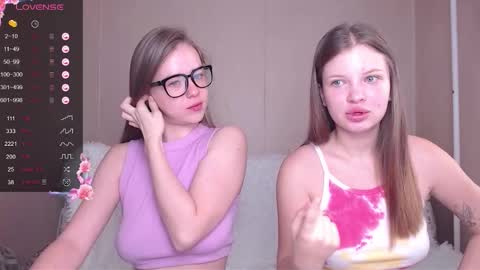 Snapshot of miss_sweetbb chatting on September 17, 2:59 am Bella online show from September 17, 2:59 am